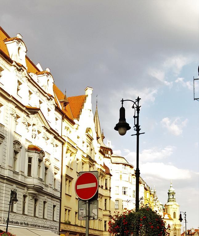 Old Town Square Superior Apartments - Valentin Prag Exteriör bild